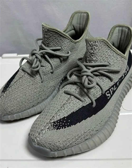 아디다스 이지 부스트 350 V2 그래닛 코어 블랙 HQ2059 photo review