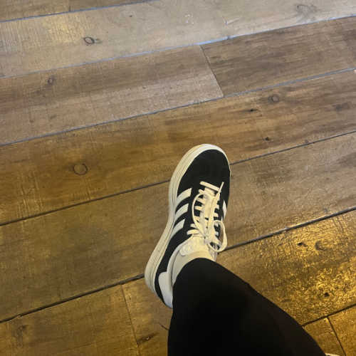 아디다스 가젤 볼드 코어 블랙 클라우드 화이트 HQ6912 photo review