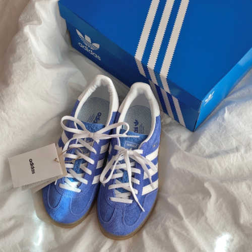 아디다스 가젤 인도어 블루 퓨전 클라우드 화이트 HQ8717 photo review