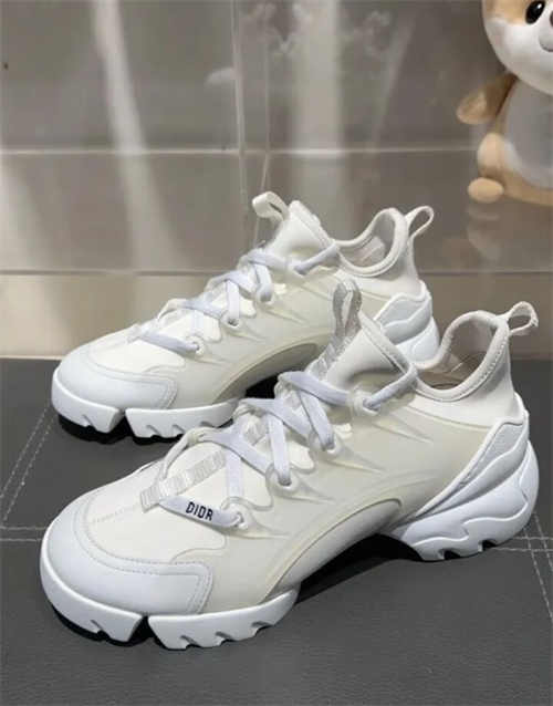 디올 D 커넥트 테크니컬 패브릭 화이트 KCK222NGG_S10W photo review