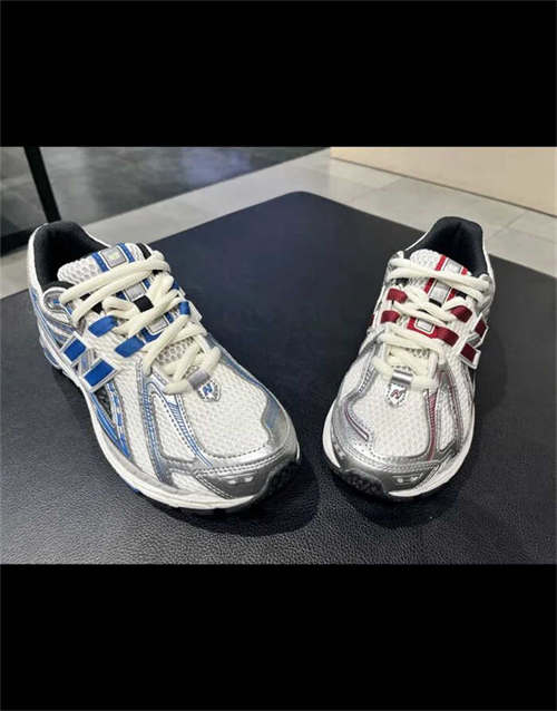 뉴발란스 1906R 실버 메탈릭 블루 M1906REB photo review