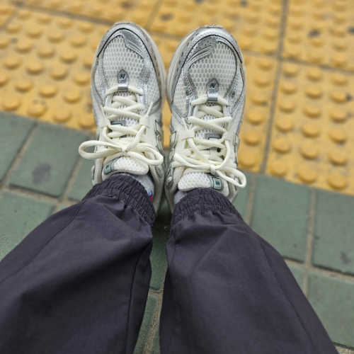 뉴발란스 1906R 실버 메탈릭 씨 솔트 M1906REE photo review