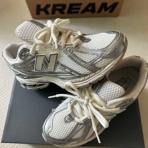 뉴발란스 1906R 실버 메탈릭 씨 솔트 M1906REE photo review