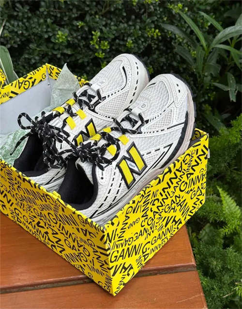 뉴발란스 x 가니 1906R 블레이징 옐로우 M1906RGA photo review