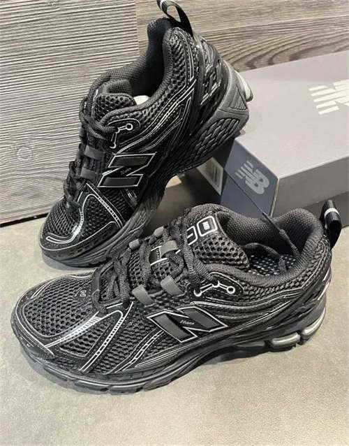 뉴발란스 1906R 베이지 브라운 M1906RHD photo review