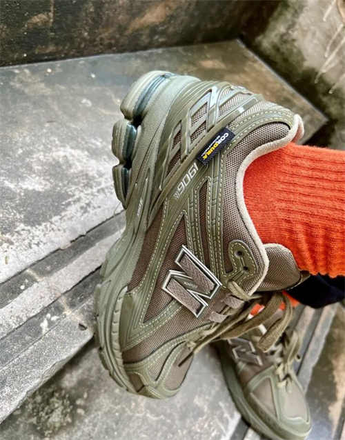 뉴발란스 1906R 올리브 M1906RS photo review