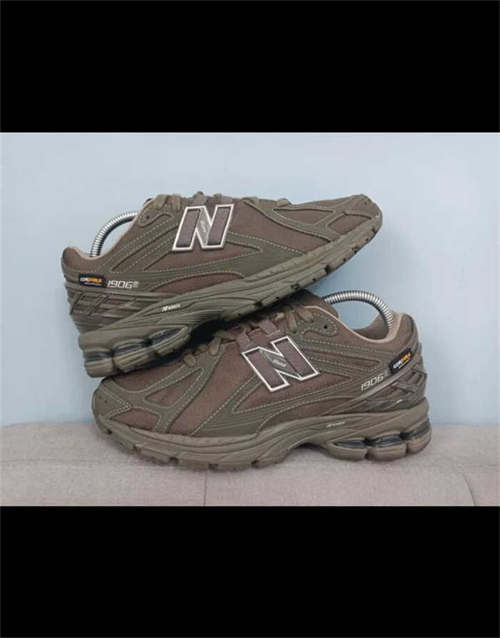 뉴발란스 1906R 올리브 M1906RS photo review