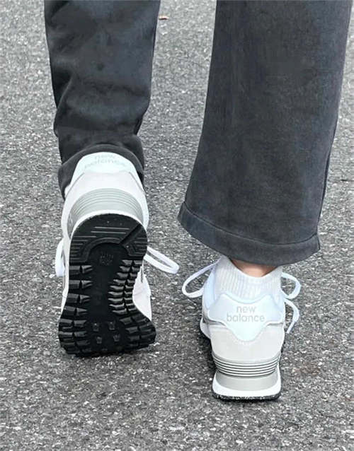 뉴발란스 574 네이비 - D 스탠다드 ML574EVN photo review