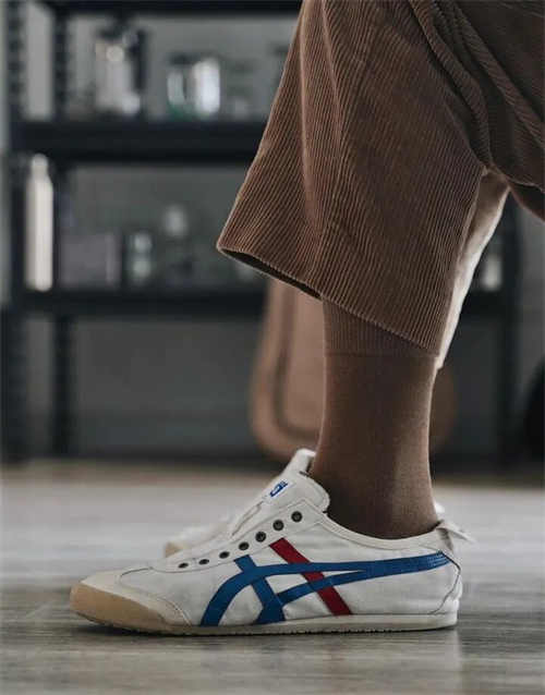 오니츠카 타이거 멕시코 66 슬립온 CV 화이트 디렉투아 블루 TH1B2N-0143 photo review