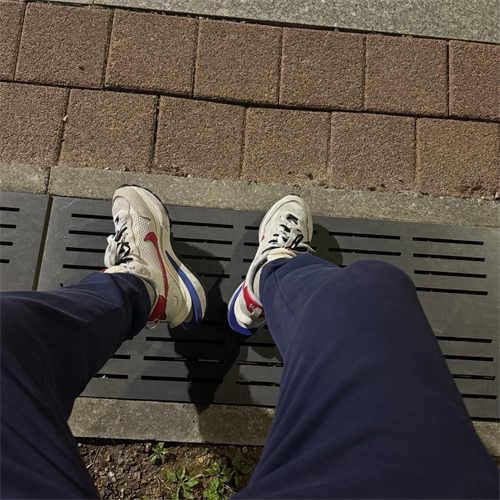 나이키 x 사카이 베이퍼와플 로얄 푸시아 CV1363-100 photo review